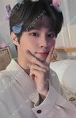 3RD DESIRE [Reve] JUMP UP KIM WOO SEOK photocard image