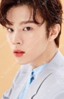 CLIO KIM WOO SEOK photocard image