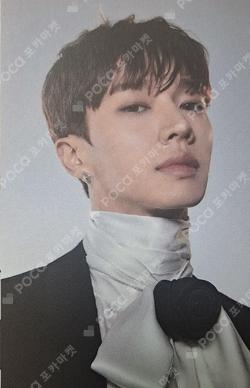 Switch On Platform ver. Still Night ver. LEE GI KWANG photocard image