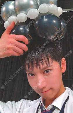 TEN Unboxing Event YES24