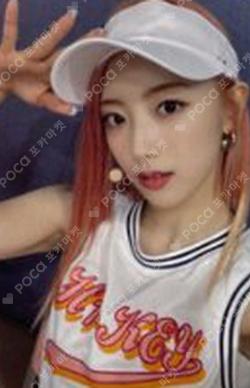 RUN JUMP UP RIINA photocard image