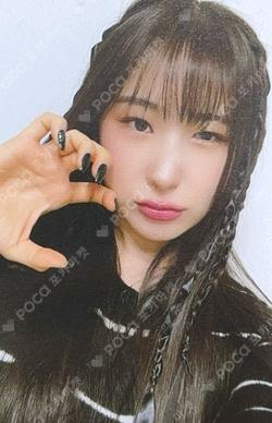 HUSH RUSH JUMP UP LEECHAEYEON photocard image