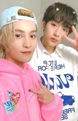 2024 SEASON'S GREETINGS RANDOM TRADING CARD Unit photocard image