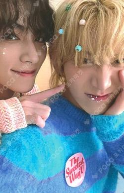 2024 SEASON'S GREETINGS RANDOM TRADING CARD