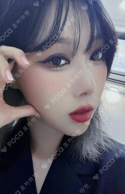 Apocalypse : Follow us MOKKET SHOP HANDONG photocard image