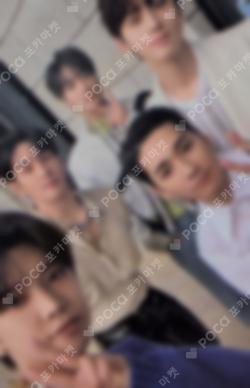 The Best Album : Needle & Bubble Unit photocard image