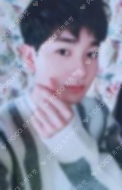 W, Here Still Life ver. AARON photocard image