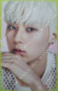 Q is  MINHYUN photocard image