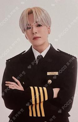 2024 WELCOMING COLLECTION YOON JAE HYUK photocard image