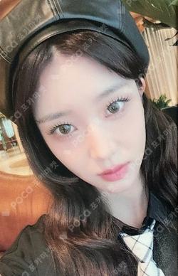 2024 STAYC PHOTOBOOK [LONDON STAY] PINKYPOP Sumin photocard image