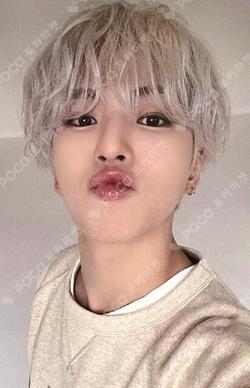 2024 WELCOMING COLLECTION YOON JAE HYUK photocard image