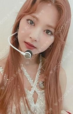 TWICE Beyond LIVE - TWICE : World in A Day PHOTOBOOK TZUYU photocard image