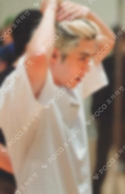 SEVENTEEN EXHIBITION FOLLOW FELLOW RANDOM PHOTOCARD
