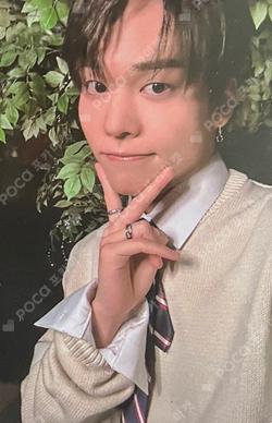 SPOTLIGHT IN SEOUL U photocard image