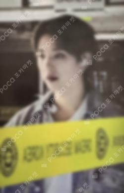 SEVENTEEN EXHIBITION FOLLOW FELLOW RANDOM PHOTOCARD JOSHUA photocard image