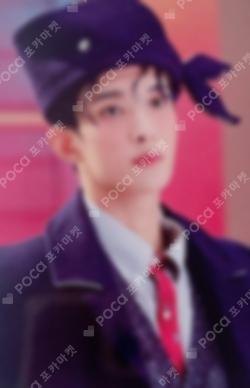 17 IS RIGHT HERE TOWER RECORDS DK photocard image