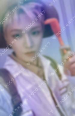 HOW? Sticker Ver. WEVERSE RIWOO photocard image