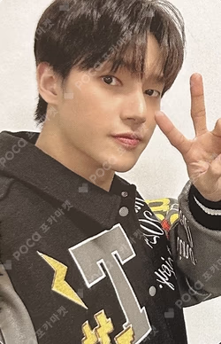 THUNDER 2024 POP-UP STORE Photocard B ver.