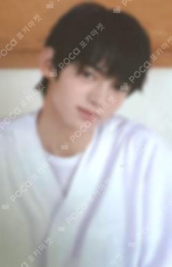 Sparkling Blue UNIVERSAL LUCKY DRAW HANJIN photocard image