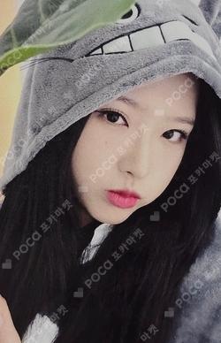 One Of A Kind EVER MUSIC ALBUM ver. EVERLINE Olivia Hye photocard image