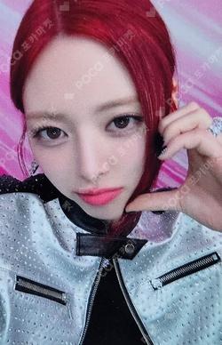 ITZY 2ND WORLD TOUR BORN TO BE in SEOUL JYP SHOP SPECIAL GIFT