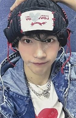 BUFF WHOSFAN Chael photocard image