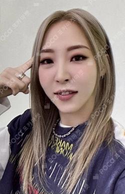Starlit of Muse POCAALBUM ver. Moon Byul photocard image