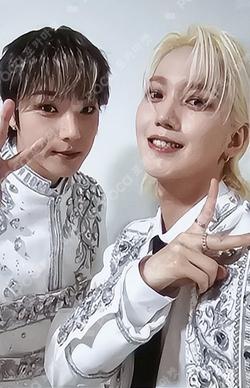 SPOTLIGHT IN JAPAN TIN CASE & PHOTOCARD SET Unit photocard image