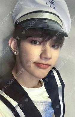 ZEROBASEONE ZHANG HAO photocard image