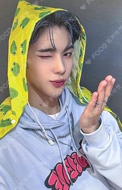 CONTINUE? DEAR MY MUSE Chael photocard image