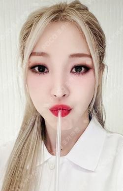 Starlit of Muse K-MONSTAR Moon Byul photocard image