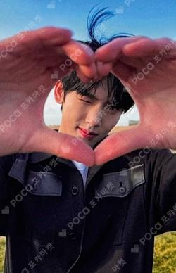 You had me at HELLO Digipack ver. Blue Dream Media HAN YUJIN photocard image