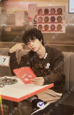 2022 SEASON'S GREETINGS HOTTRACKS