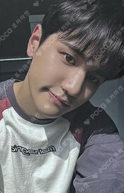 STUNNING KPOP MERCH