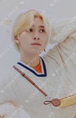 RESONANCE Pt.2 PHOTO PROJECTION KEYRING