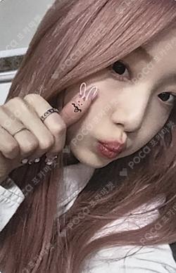 One Of A Kind EVER MUSIC ALBUM ver. EVERLINE YeoJin photocard image