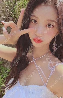 Golden Hourglass PocaAlbum Ver. YUBIN photocard image