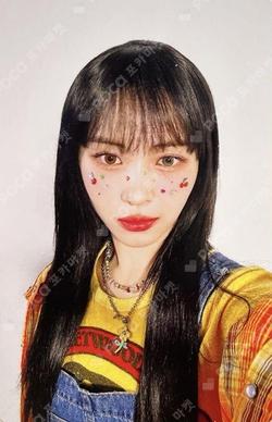 ITZY RYUJIN photocard image