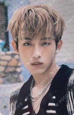 Kick Back PHOTO HOLDER & KEYRING