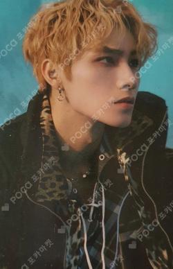 Kick Back OWHAT XIAOJUN photocard image