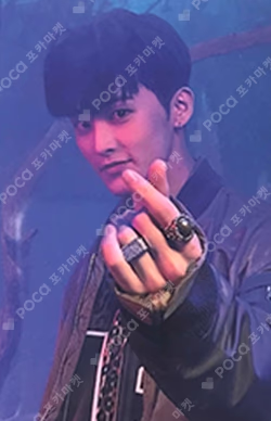 Sticker Shopee MARK photocard image