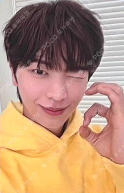 2024 YOOK SUNG JAE 1ST FAN MEETING [육성재 개인전 : Look Closely (1995作)] RANDOM TRADING CARD