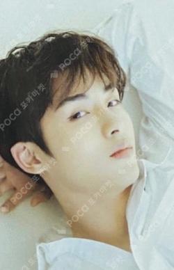 WayV Photo Book Holiday YIZHIYU