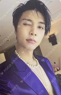 2 Baddies Photobook Ver. US ver. JOHNNY photocard image