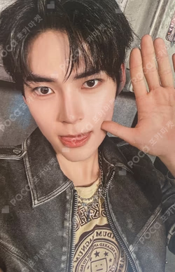 ZEROBASEONE POP-UP in GANGNAM PHOTO CARD HOLDER KEYRING