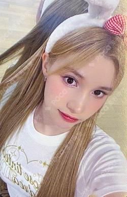 Kep1going On JUMP UP LUCKY DRAW HUENING BAHIYYIH photocard image
