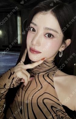 Kep1going On VOYAGE Ver. XIAOTING photocard image