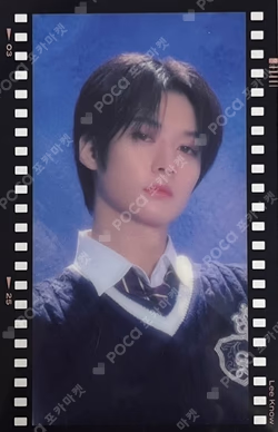 Stray Kids x SKZOO POP-UP & CAFE SKZOO'S MAGIC SCHOOL IN BUSAN WATERPROOF CAMERA SET