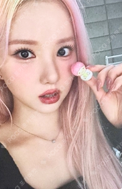 Amazon.co.jp: VIVIZ ウナ うな EUNHA トレカ : おもちゃ
