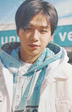 CYAN A Ver. KANG DANIEL photocard image